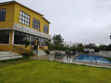 Swimming Pool in 4 BHK Villa at By The Lake, Shirwal – for Sale