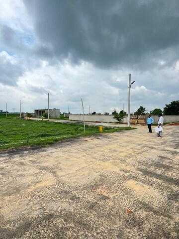  Plot For Sale in Jewar