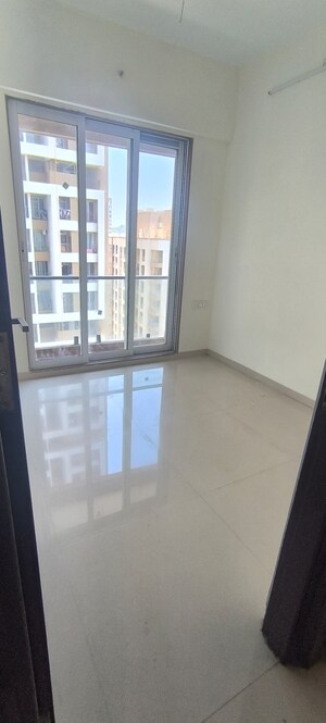 Master Bedroom in 2 BHK Apartment at Hubtown Gardenia, Mira Road – for Sale