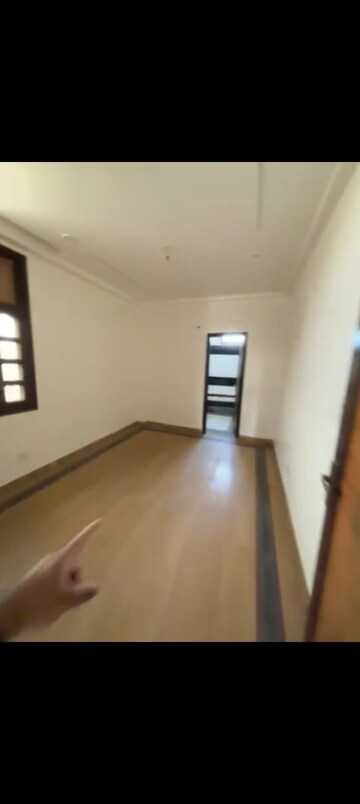 Room in 4 BHK Builder Floor at Rampuri – for Sale