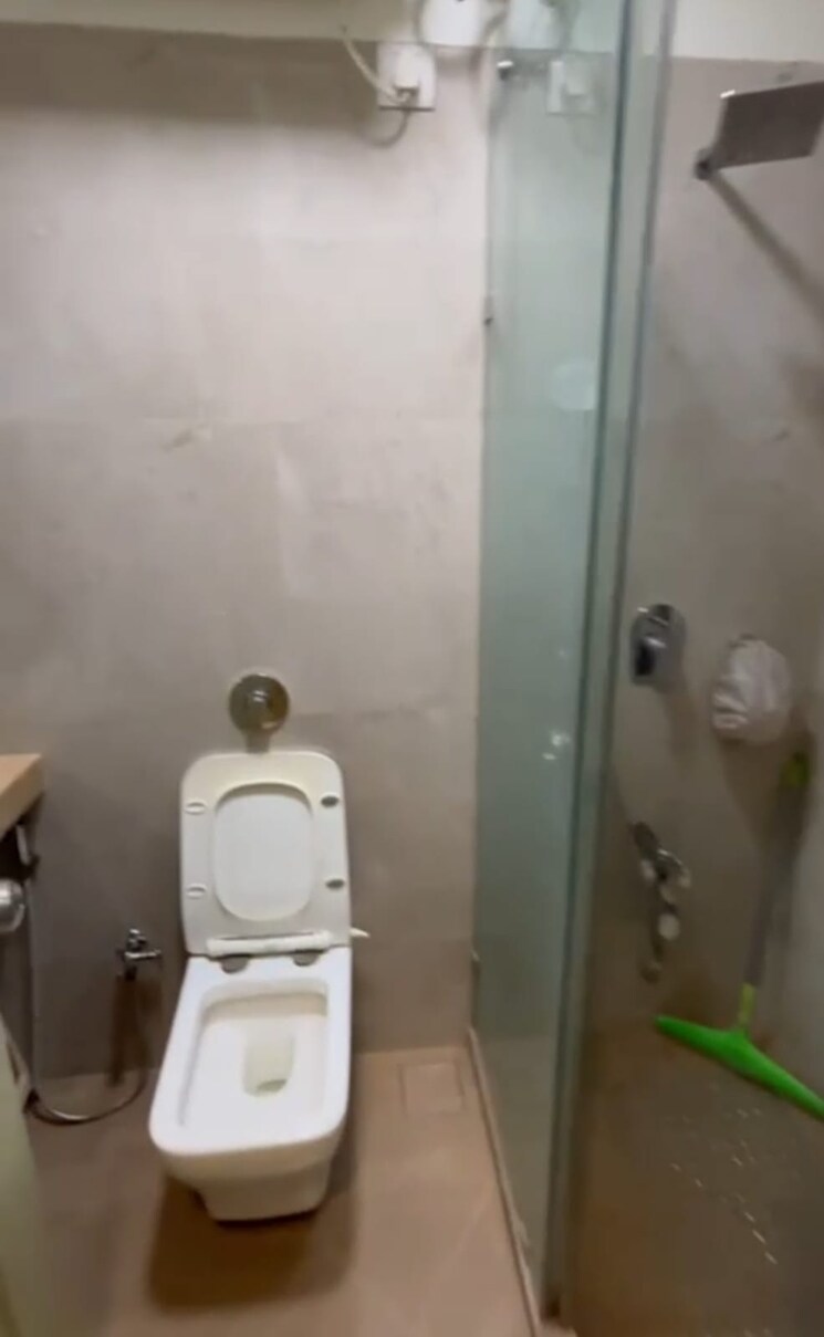 Bathroom, andheri west 3 Bedroom 1250 Sq.Ft. Apartment In Andheri West Mumbai 8765290