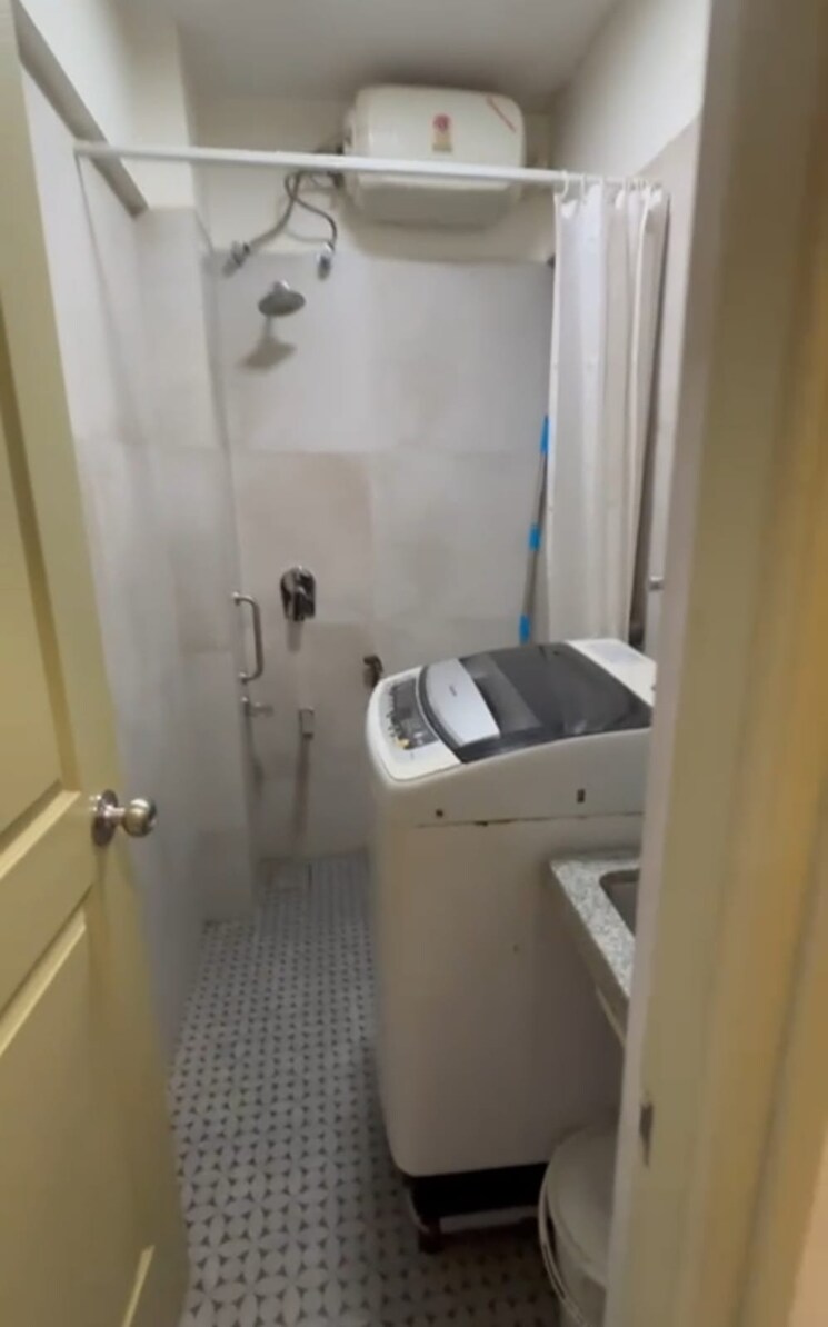 Bathroom, andheri west 3 Bedroom 1250 Sq.Ft. Apartment In Andheri West Mumbai 8765290