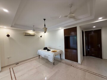 Bathroom in 3 BHK Builder Floor at Pamposh Enclave – for Rent