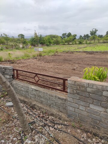 Plot Area in  Plot at By The Lake, Shirwal – for Sale