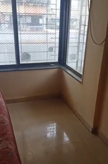 Bedroom in 2 BHK Apartment at Andheri West – for Rent