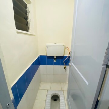 Bathroom in 2 BHK Apartment at Aashiyana CHS, Sion – for Rent