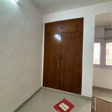 Room in 2 BHK Builder Floor at Saket – for Rent