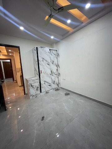 Room in 2 BHK Builder Floor at Shakti Khand 2 – for Sale