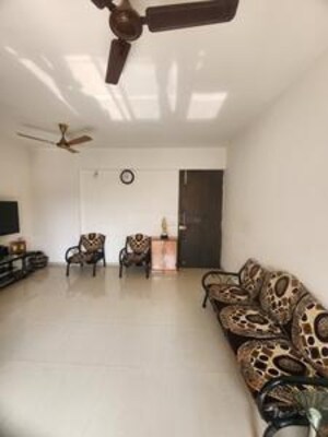 Living Room in 2 BHK Builder Floor at Laxmi Nagar – for Sale