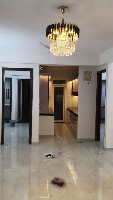 Room in 3 BHK Apartment at Smart World Gems, Sector 89 – for Rent