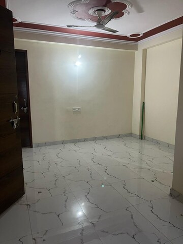 Room in 1 BHK Builder Floor at Saket – for Rent