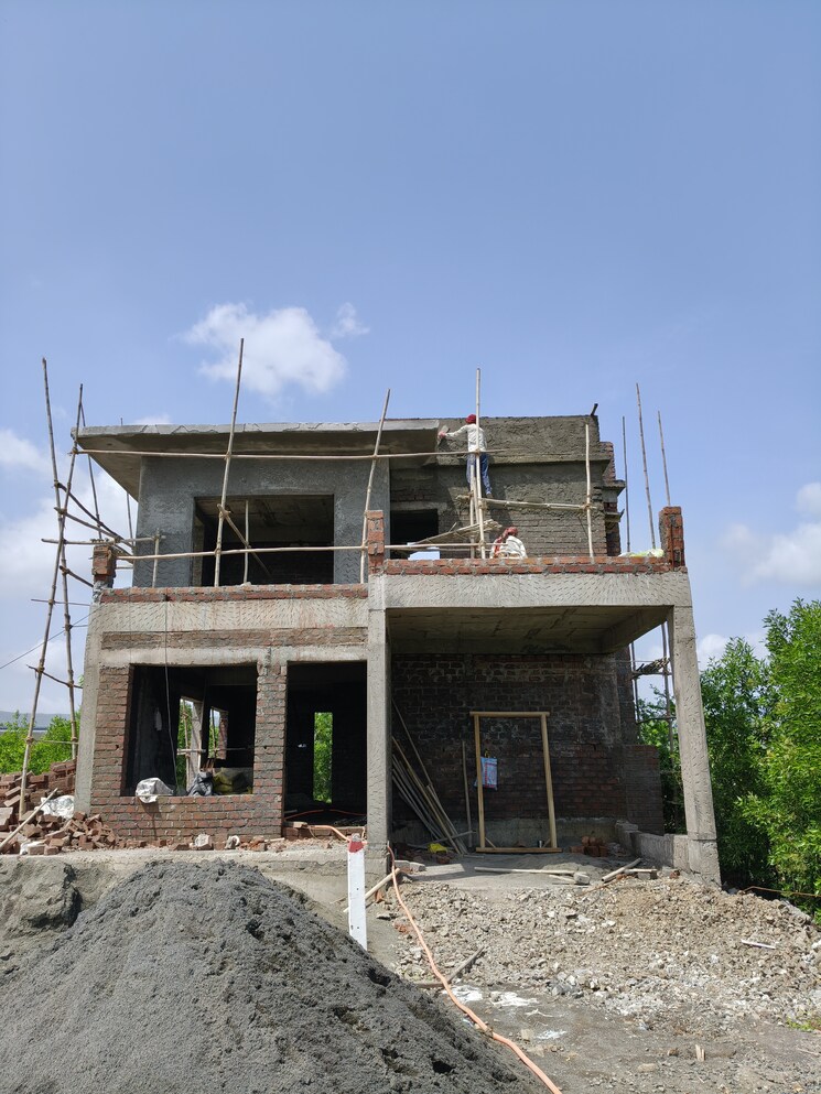 Nearby, shirwal  3000 Sq.Ft. Plot In Shirwal Pune 8765444