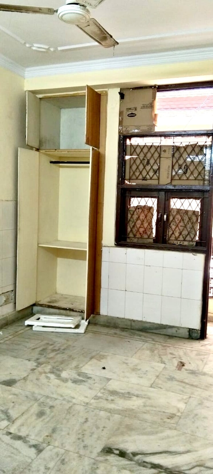 Balcony, kishangarh 1 Bedroom 550 Sq.Ft. Builder Floor In Kishangarh Delhi 8765446
