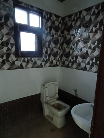 Bathroom in 2 BHK Builder Floor at Ansal API Esencia, Sector 67 – for Rent