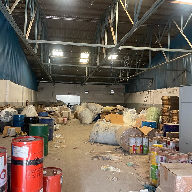 Kitchen, sector 49 Commercial Warehouse 8100 Sq.Ft. In Sector 49 Faridabad 8765498