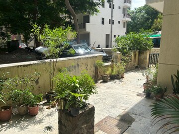 Balcony in 3 BHK Builder Floor at Unitech South City II, Sector 50 – for Rent