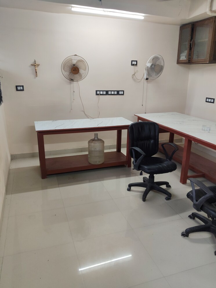Team Area, punit-chambers Commercial Office Space 500 Sq.Ft. In Vashi Sector 18 Navi Mumbai 8765523