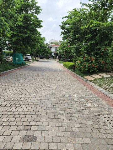 Balcony in 4 BHK Villa at Vipul Tatvam Villas, Sector 48 – for Sale