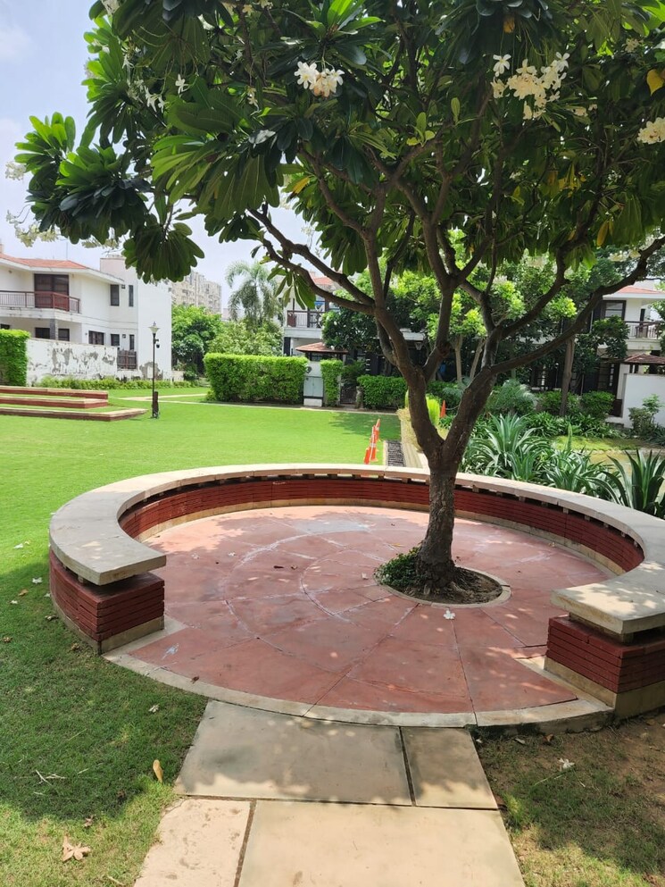 Garden, vipul-tatvam-villas 4 Bedroom 360 Sq.Yd. Villa In Sector 48 Gurgaon 8765531