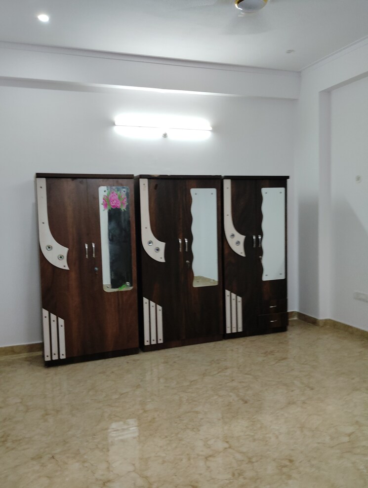 Room, aliganj 3 Bedroom 2600 Sq.Ft. Independent House In Aliganj Lucknow 8765540