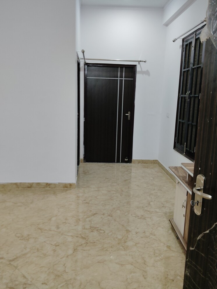 Room, aliganj 3 Bedroom 2600 Sq.Ft. Independent House In Aliganj Lucknow 8765540