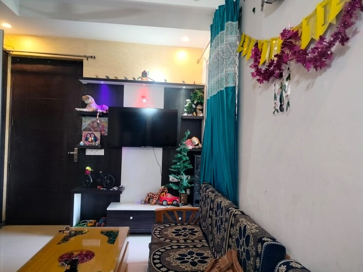 Living Room, amrapali-leisure-park 3 Bedroom 1825 Sq.Ft. Villa In Amrapali Leisure Valley Greater Noida 8765541