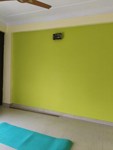 Room in 3 BHK Apartment at Vikas Nagar – for Rent