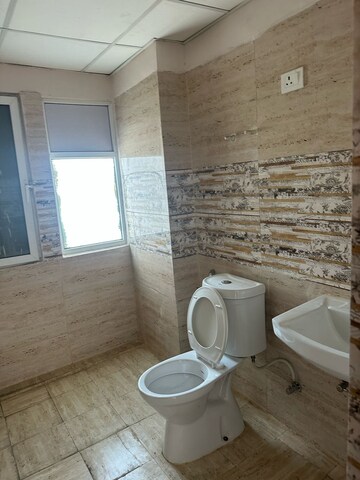Bathroom in 5 BHK Villa at Amrapali Dream Valley, Tech Zone 4 Greater Noida – for Rent
