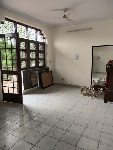 2 BHK Villa For Rent in Sector 55