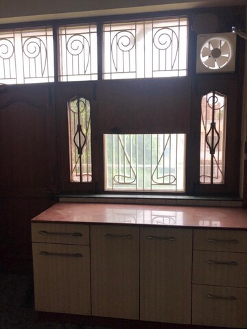 Bedroom in 3 BHK Independent House at Sector 55 – for Rent