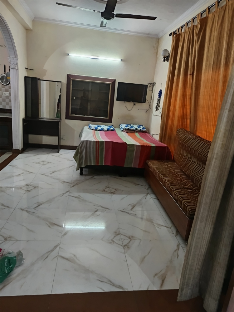 3 BHK Builder Floor For Rent in Sector 43