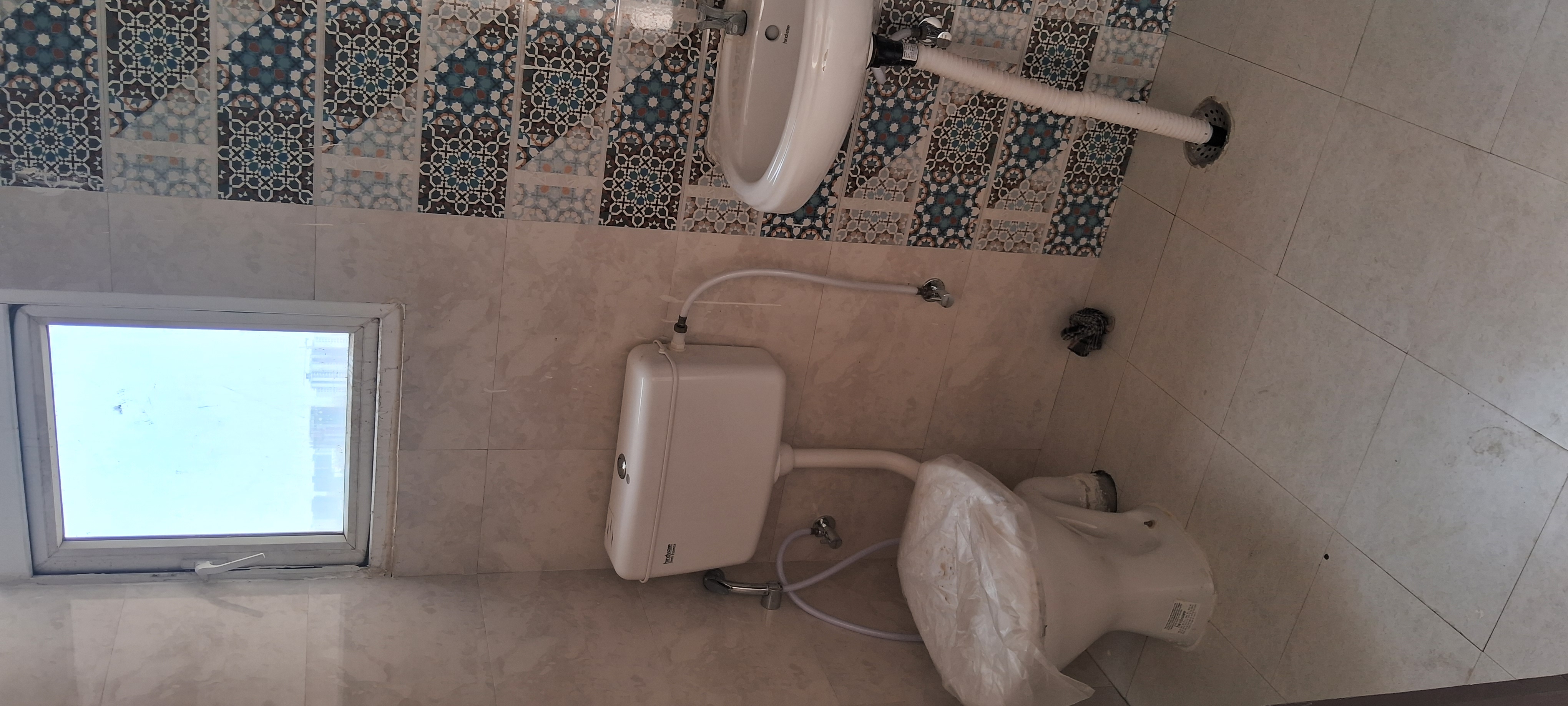 2 BHK + Extra Room Apartment For Rent in Signature Global Proxima