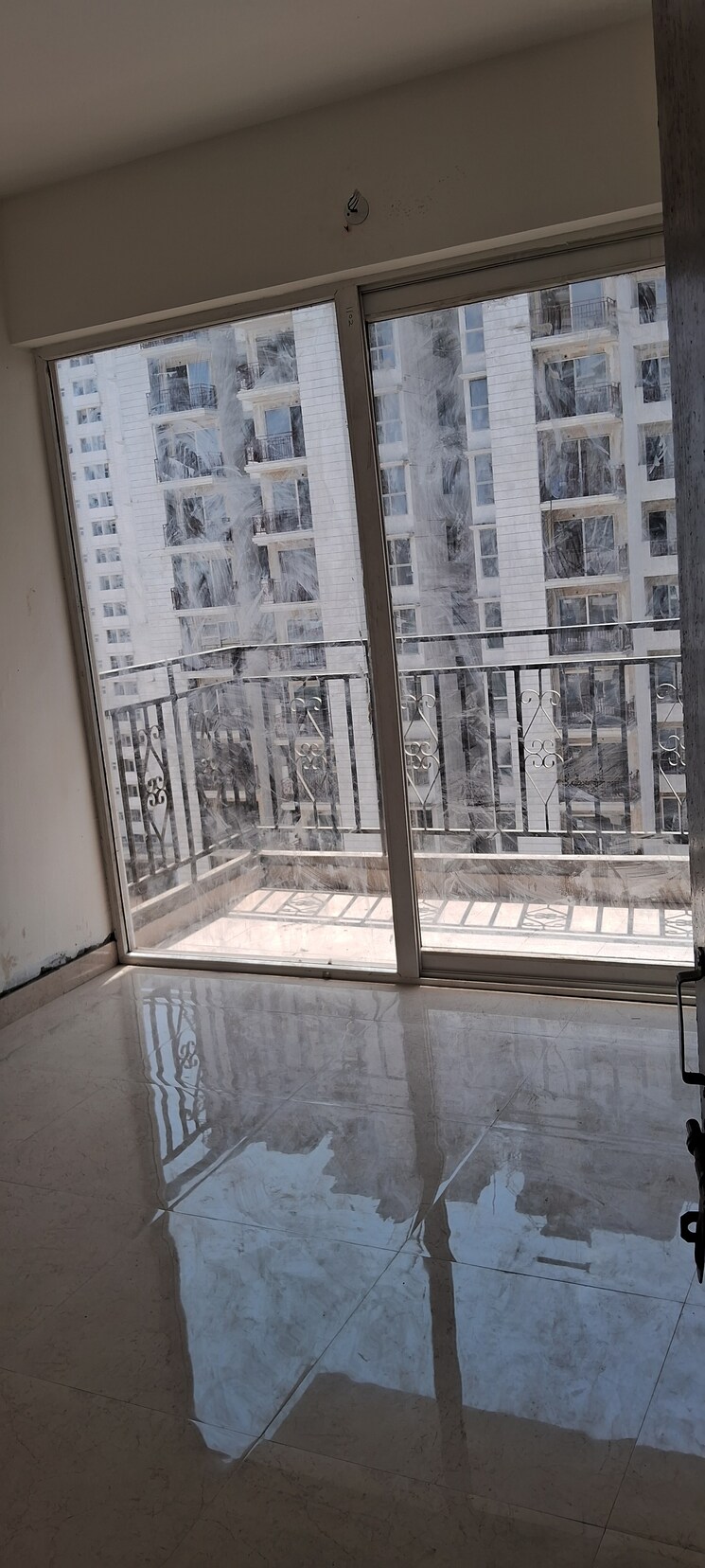 Balcony, signature-global-proxima 2 Bedroom 665 Sq.Ft. Apartment In Sector 89 Gurgaon 8765608