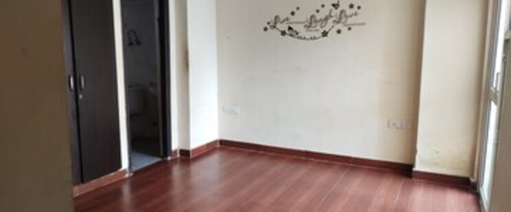 Room, sector 52 3 Bedroom 2000 Sq.Ft. Builder Floor In Sector 52 Noida 8765632