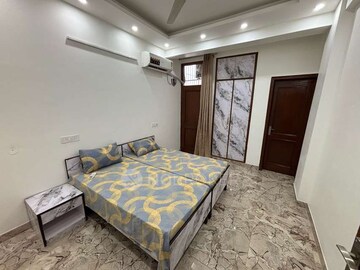 Bedroom in 2 BHK Builder Floor at Sector 55 – for Rent
