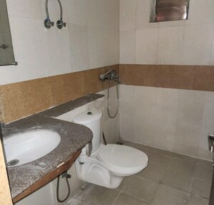 Master Bedroom in 3 BHK Apartment at Amrapali Pan Oasis, Sector 70 – for Sale