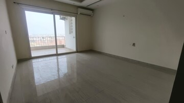 Room in 3 BHK Apartment at Mahagun Mezzaria, Sector 78 – for Rent