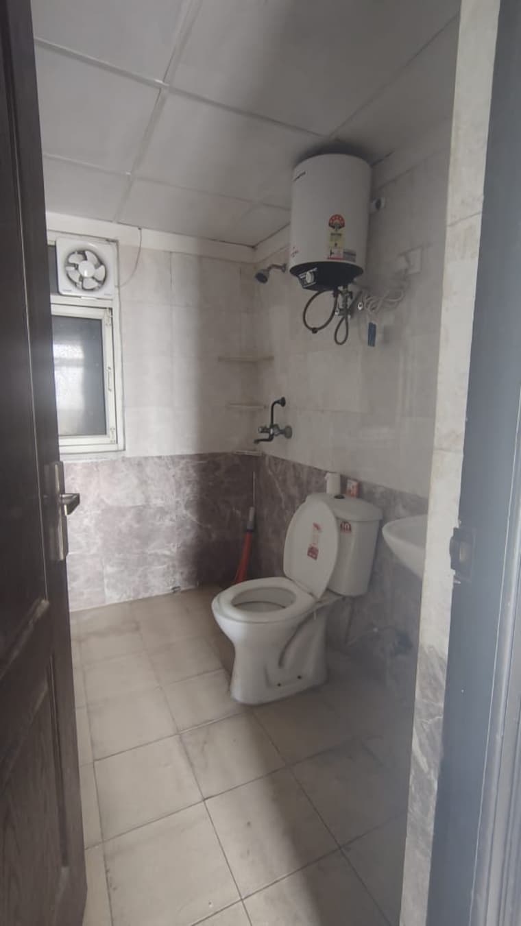 Bathroom, nimbus-the-hyde-park 2 Bedroom 1080 Sq.Ft. Apartment In Sector 78 Noida 8765676