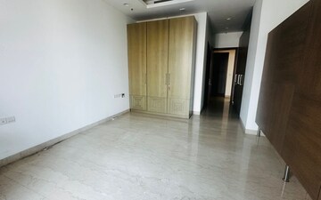 2 BHK Apartment For Rent in Vile Parle West