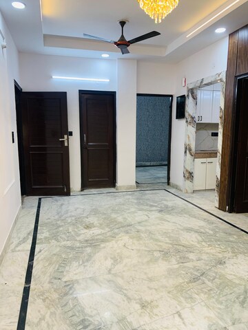 Building Lobby in 4 BHK Builder Floor at Green Fields Colony – for Rent