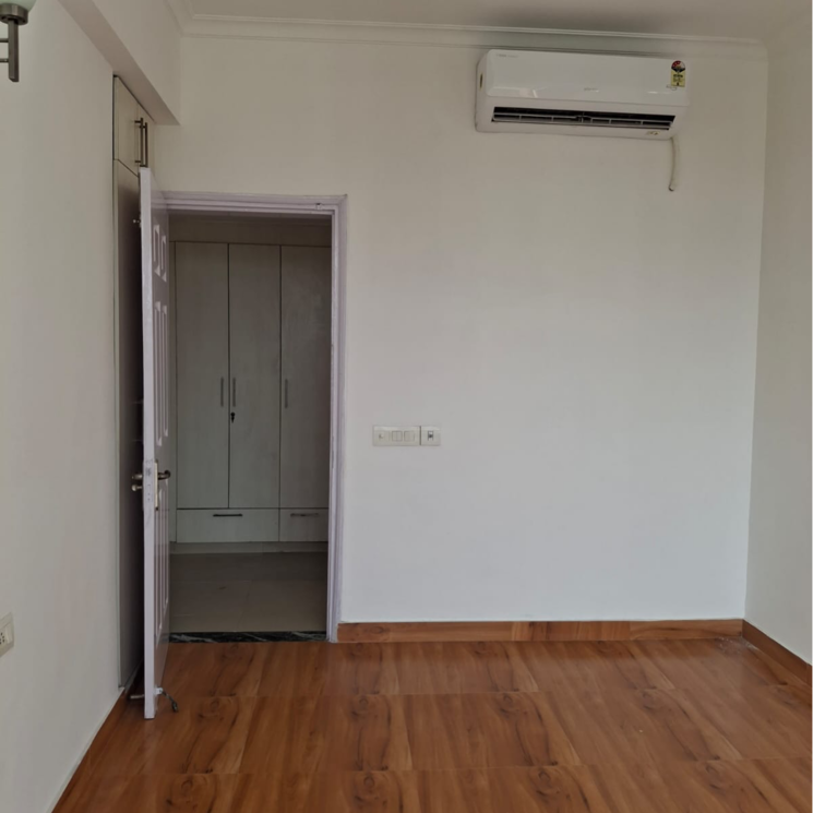 Room, jaypee-greens-pavilion-court 1 Bedroom 936 Sq.Ft. Apartment In Sector 128 Noida 8765814