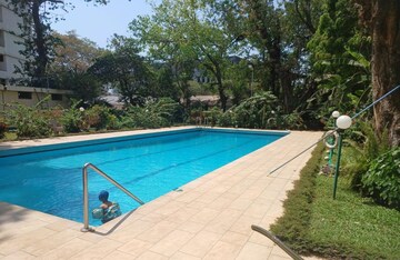 Swimming Pool in 2.5 BHK Apartment at Harbour Heights, Colaba – for Rent