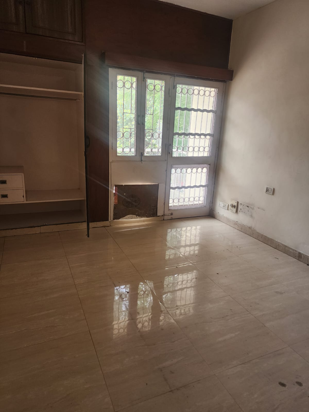 3 BHK + Pooja Room Apartment For Rent in D-3 Vasant Kunj South Del