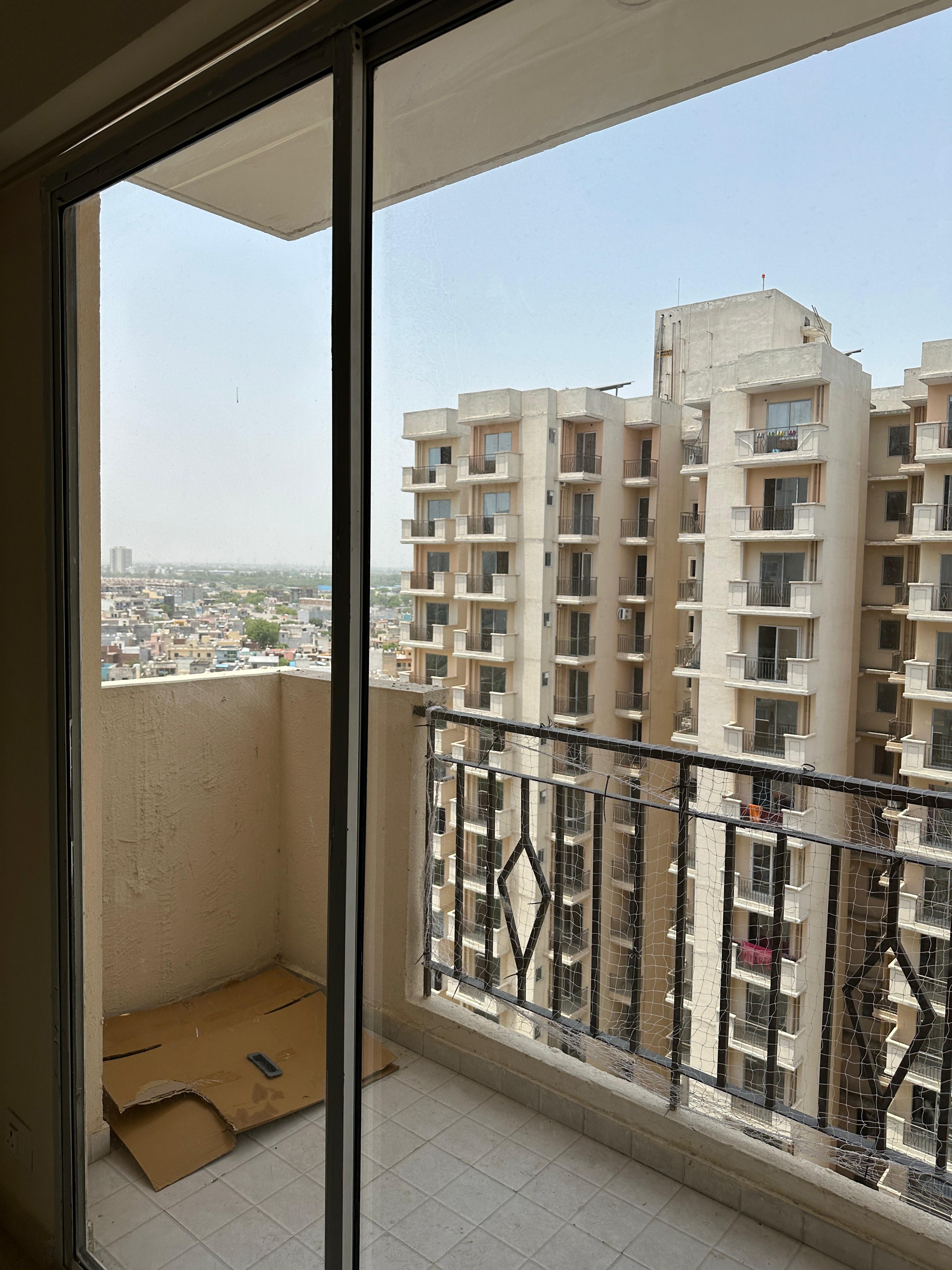 2 BHK Apartment For Rent in MRG The Balcony