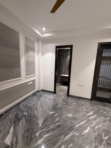 Room in 4 BHK Builder Floor at Surya Nagar – for Sale