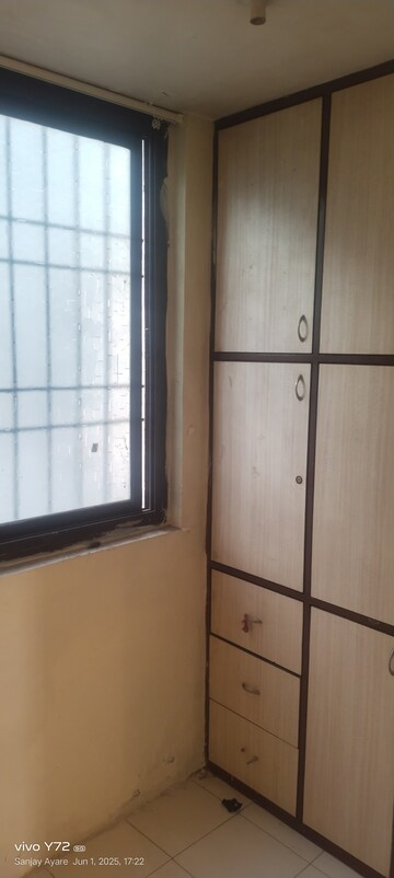Master Bedroom in 2 BHK Apartment at Daya shreeji, Goregaon East – for Rent