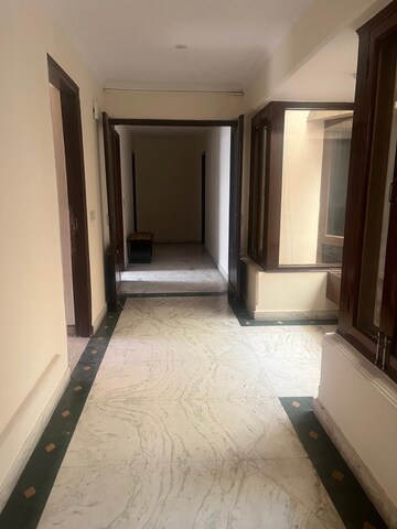 Building Lobby in 3 BHK Independent House at RWA Apartments Sector 51, Sector 51 – for Rent