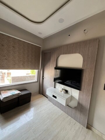 Kitchen in 2.5 BHK Builder Floor at Sector 39 – for Rent