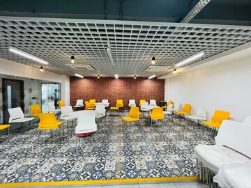  Co-working Space – Exterior View View at Vatika Towers, Sector 54 - for Rent
