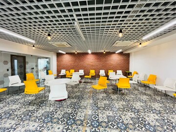 Co-working Space – Exterior View View at Vatika Towers, Sector 54 - for Rent